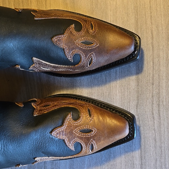 Boulet Snip Toe Boots - Picture 5 of 5